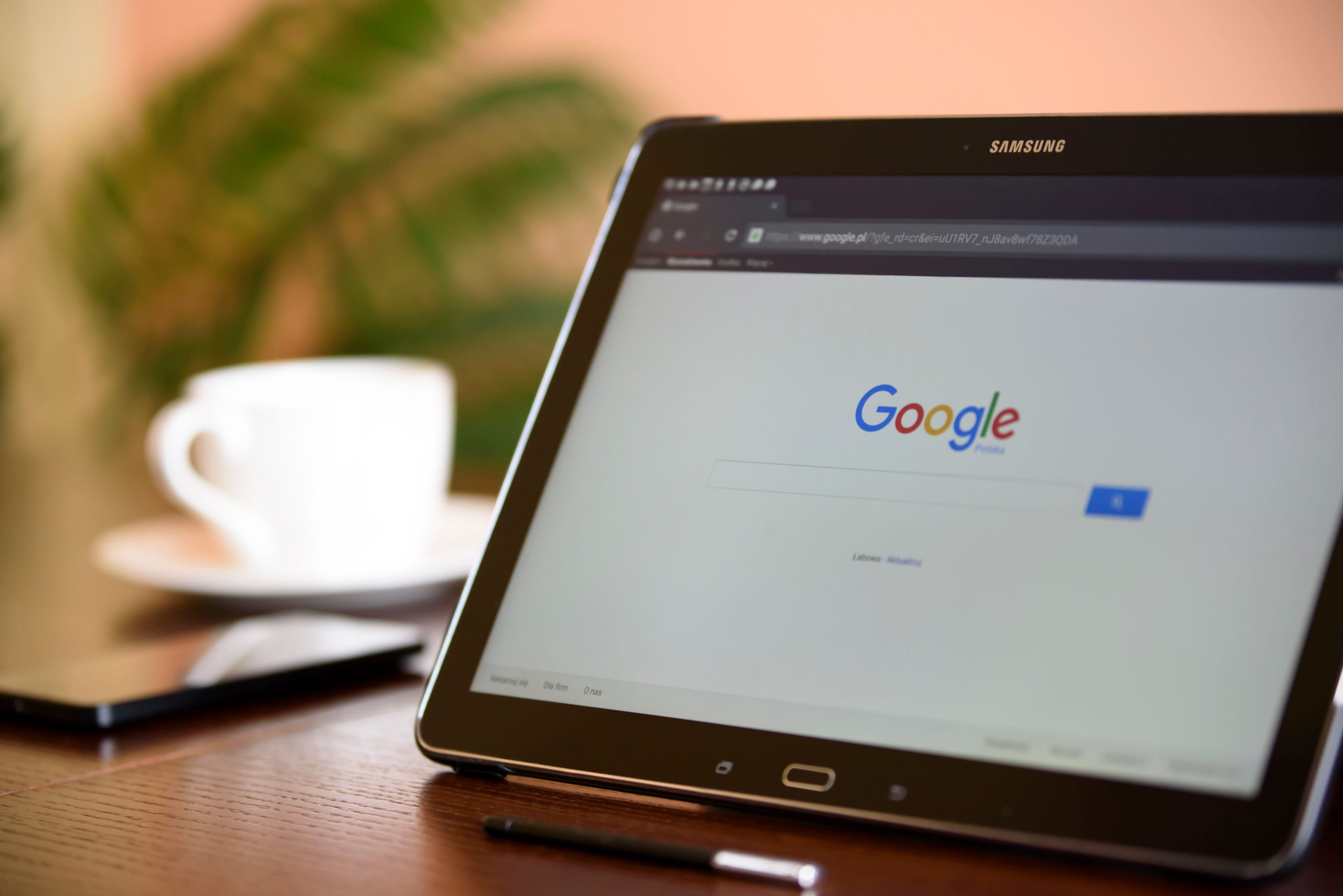 Generative UI in AI Overviews: What Happens to Your Brand When Google Builds the Tool Itself